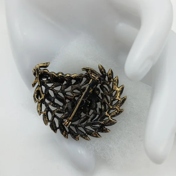 Brooch Vintage black and gold leaves and berries unknown - Picture 2 of 3